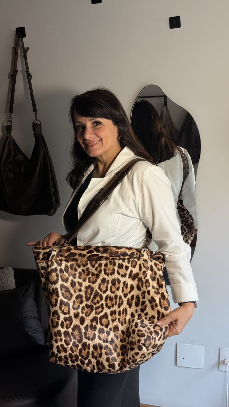 Ald, professora de modelagem do Ateliê By Ald